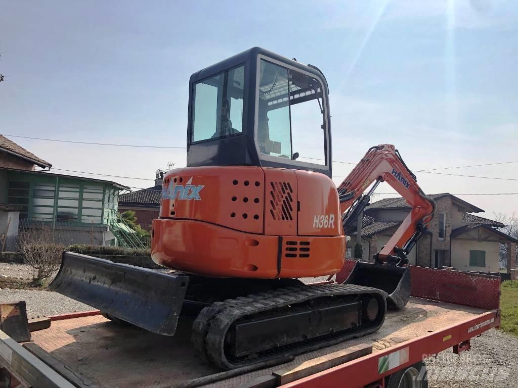 Hanix H36R Minibagger < 7t