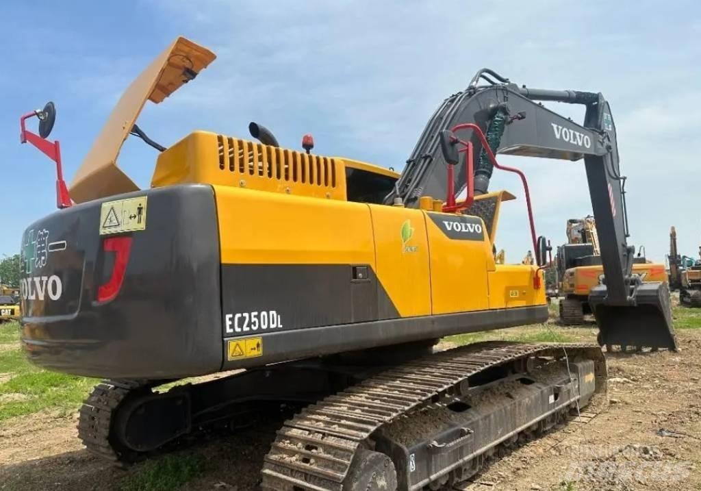 Volvo EC 250 D L Raupenbagger