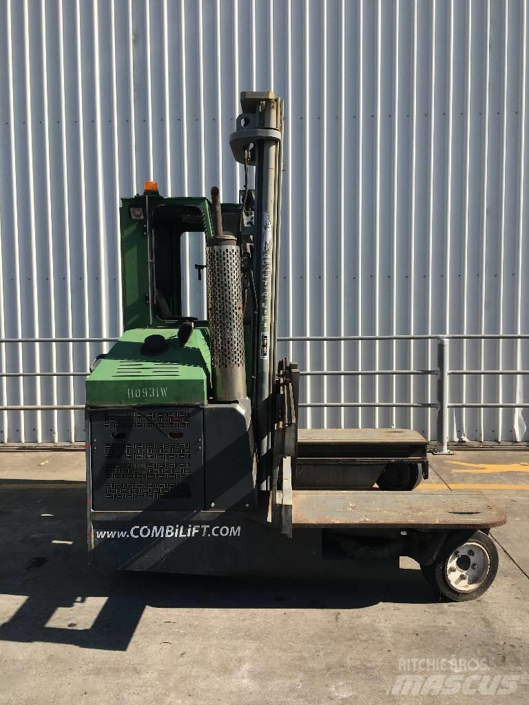 Combilift C 3000 Seitenstapler