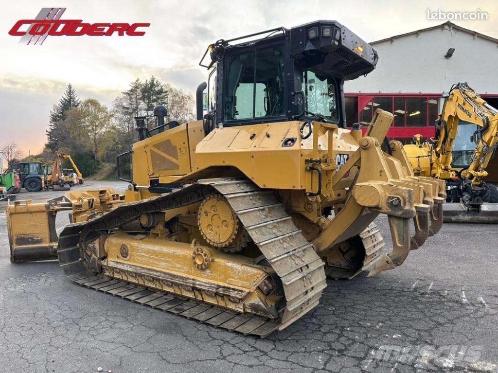 CAT D 5 Bulldozer