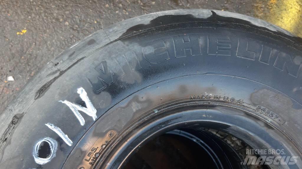 Michelin H 31X130-12 Reifen