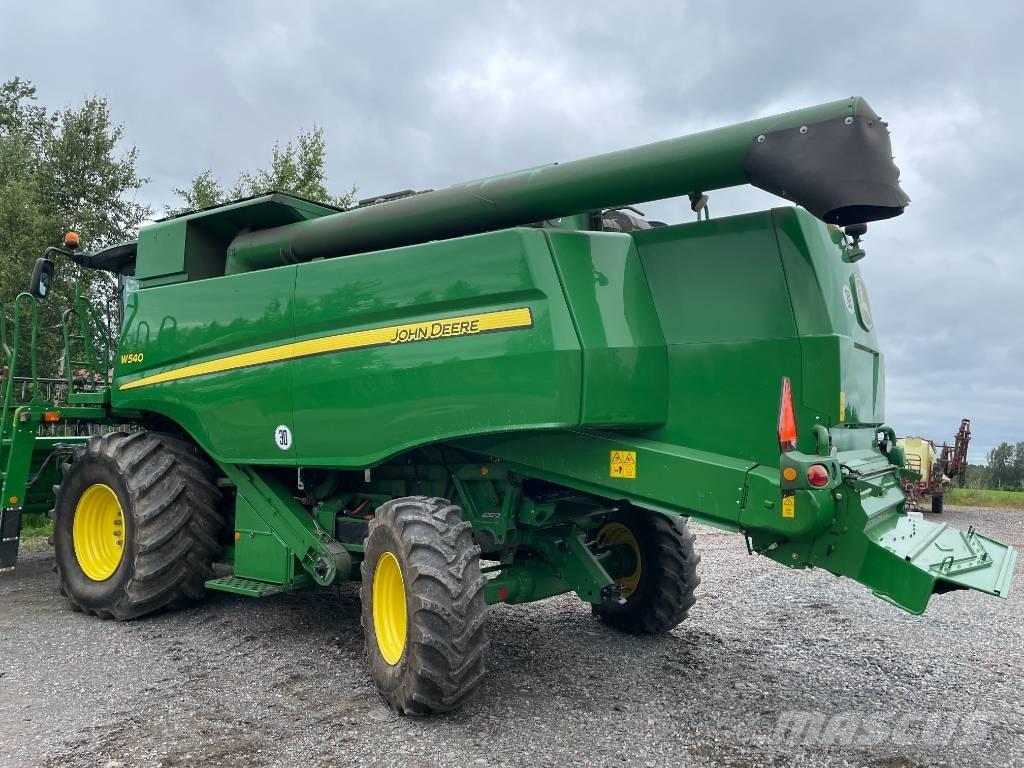 John Deere W540 Mähdrescher