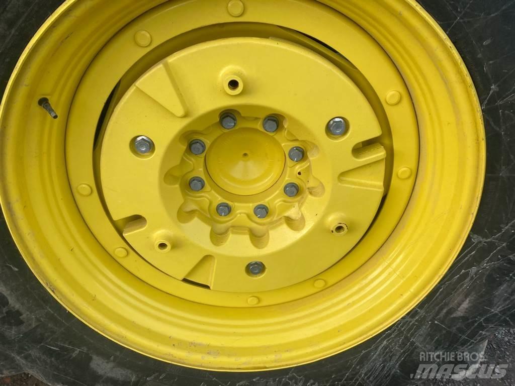 John Deere 6120M Traktoren