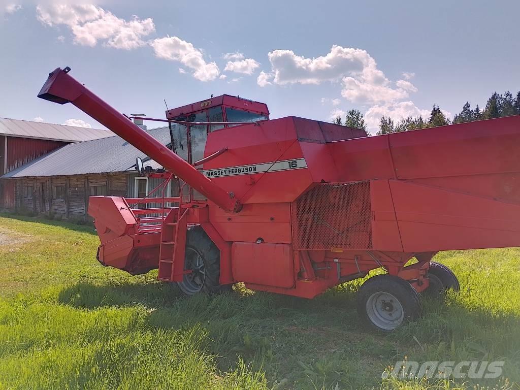 Massey Ferguson 16 Mähdrescher