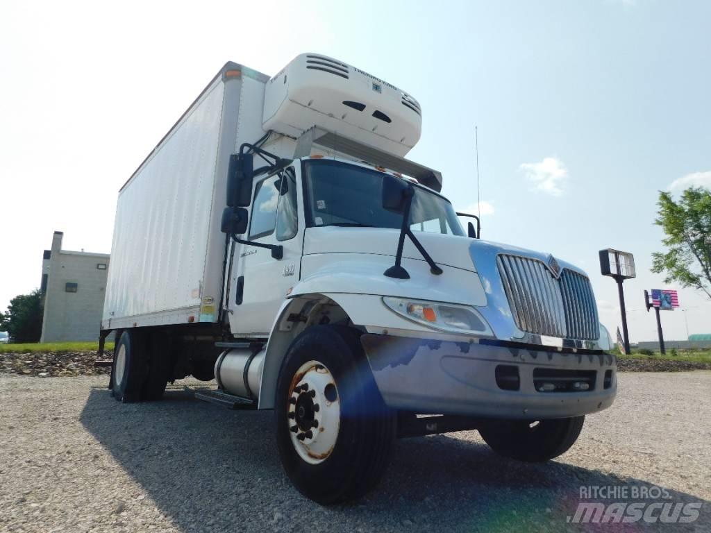 International 4400 Containerwagen