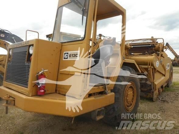 CAT 613C Schaber
