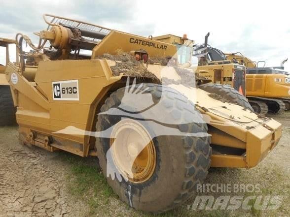 CAT 613C Schaber