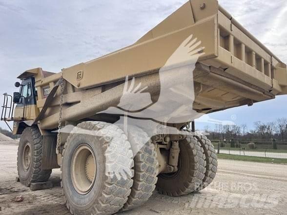 CAT 773D Dumper - Knickgelenk