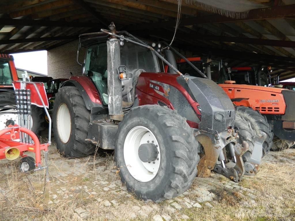 Valtra T 234 V Traktoren