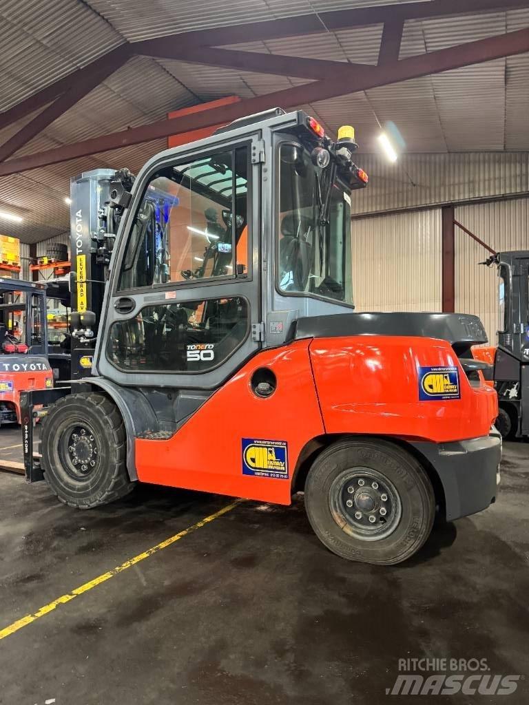 Toyota truck 8FD50N Dieselstapler