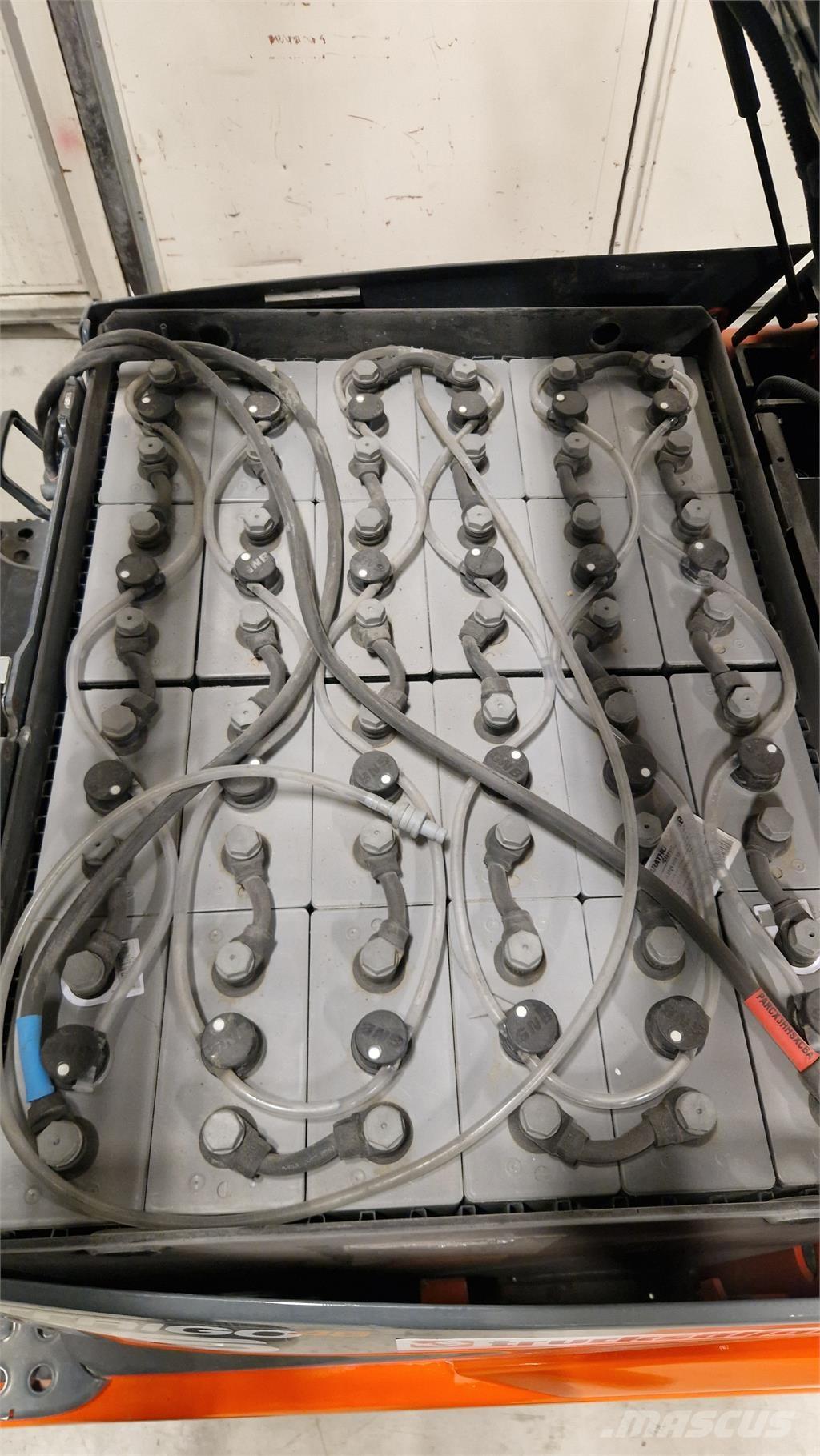 Toyota 8FBEK16T Elektrostapler