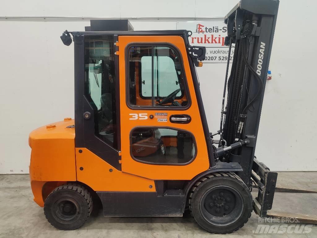 Doosan D 35 C-7 Dieselstapler