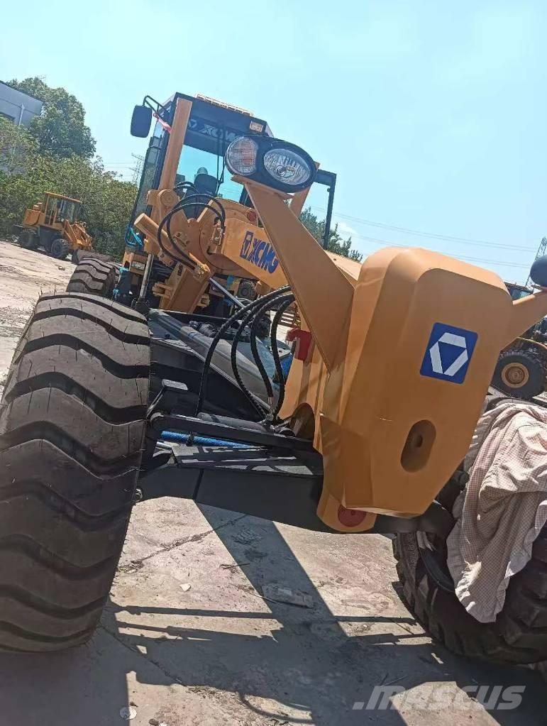 XCMG GR 1803 Grader