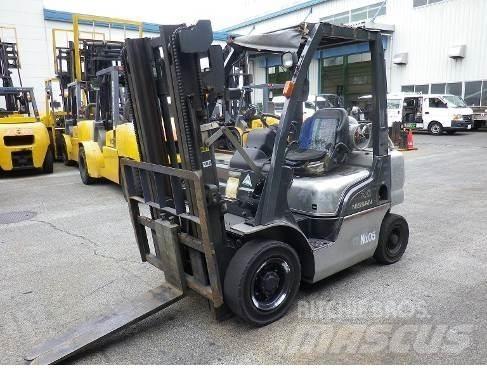 Nissan PL02A20D Gasstapler