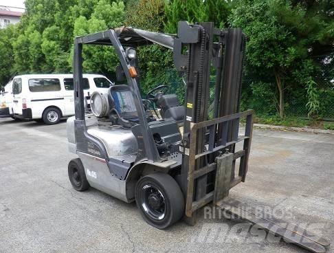 Nissan PL02A20D Gasstapler