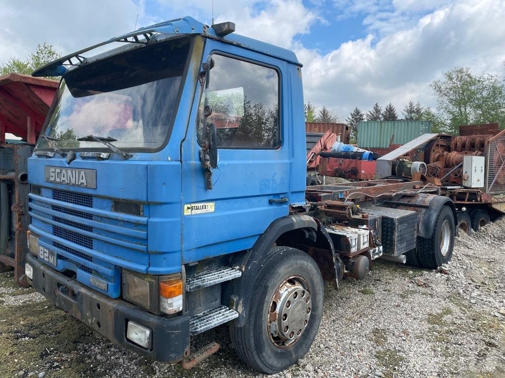 Scania 82M Absetzkipper