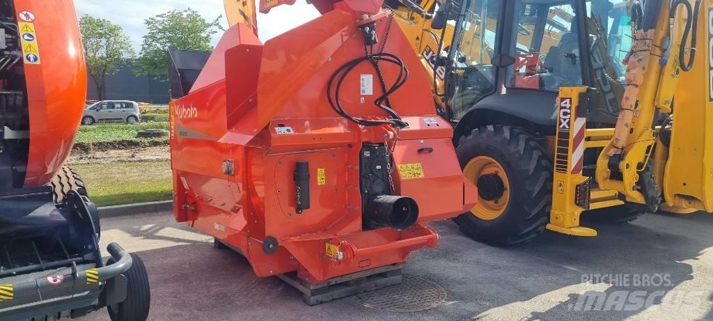 Kubota BC 1200 Ballenschredder, -schneider und -wickler