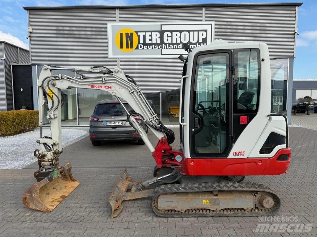 Takeuchi TB 225 V3 Minibagger < 7t
