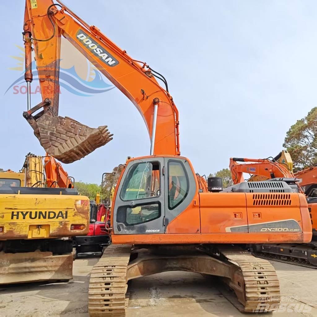 Doosan DX 300 LC Raupenbagger