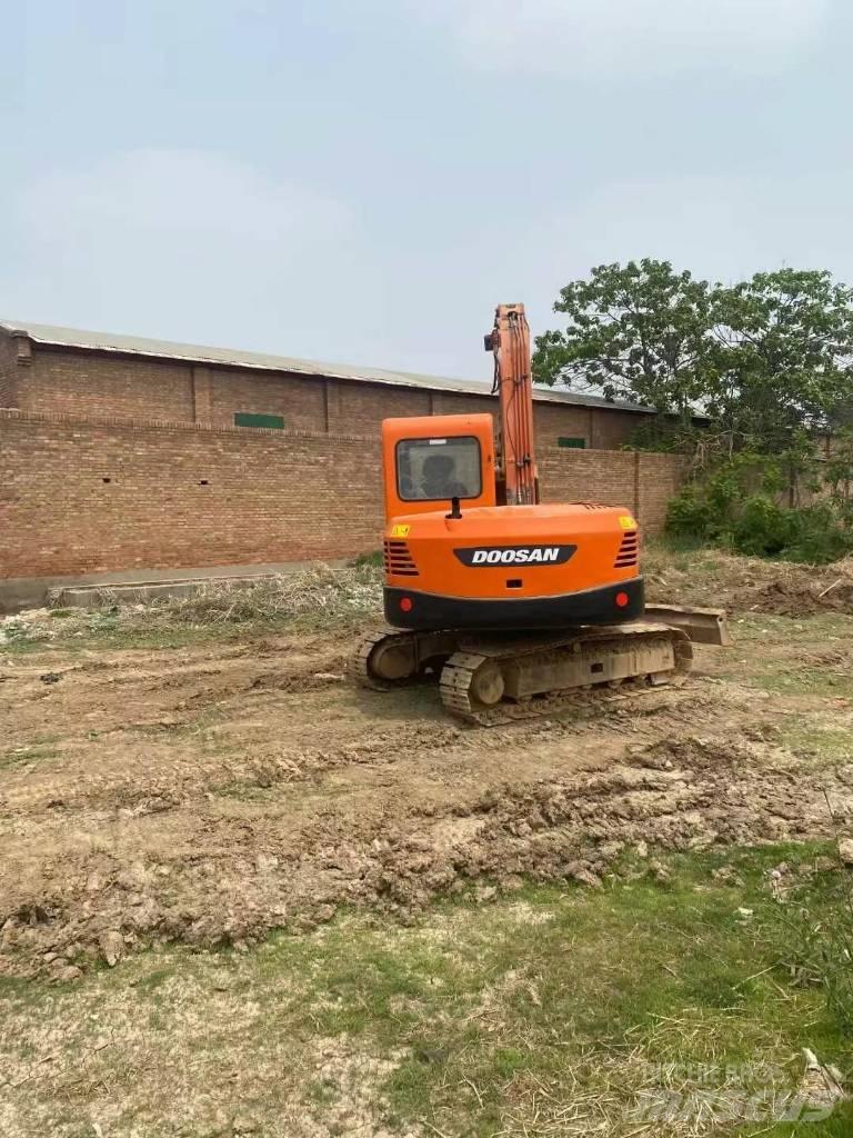 Doosan DX 80 Midibagger  7t - 12t