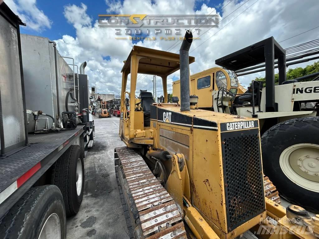 CAT D 3 C III Bulldozer