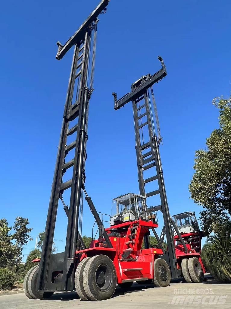 Kalmar DCE 80-45 E7 Schubmaststapler