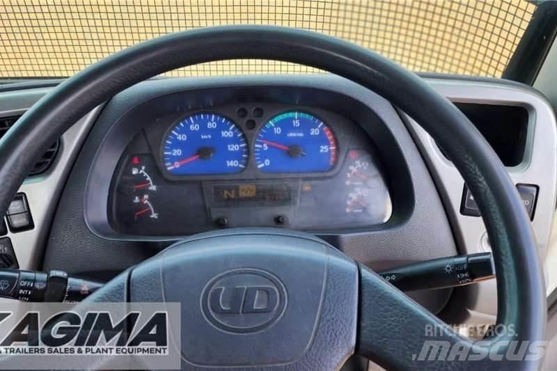 UD Quon 450 Andere Fahrzeuge