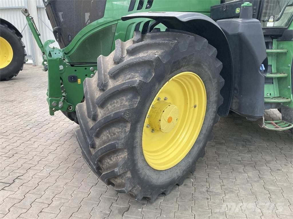 John Deere 6195R Traktoren