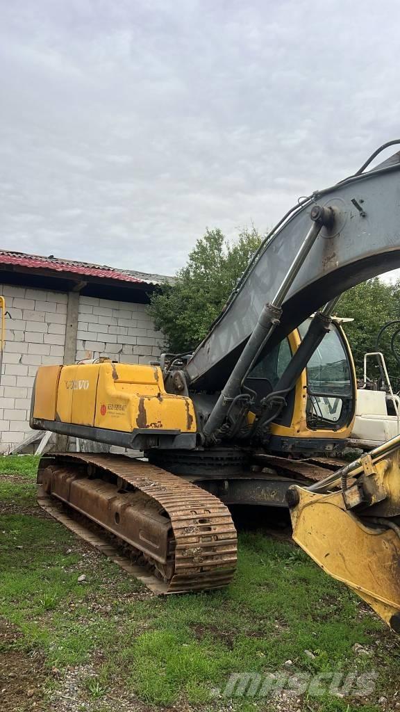 Volvo EC 290  N LC LKW-Achsen