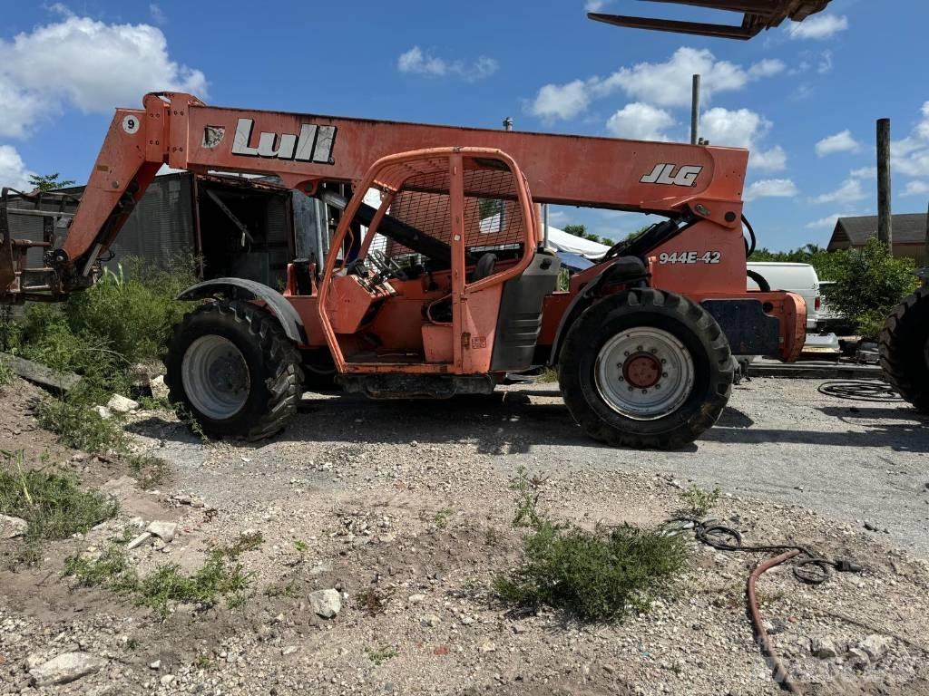 JLG 944 E-42 Teleskoplader
