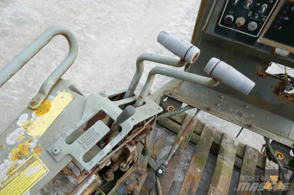 CAT 6T-3309 Kabinen