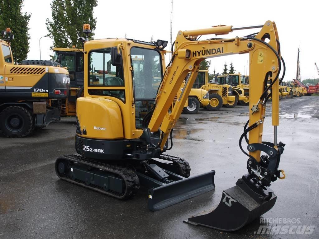 Hyundai R25Z-9AK Minibagger < 7t