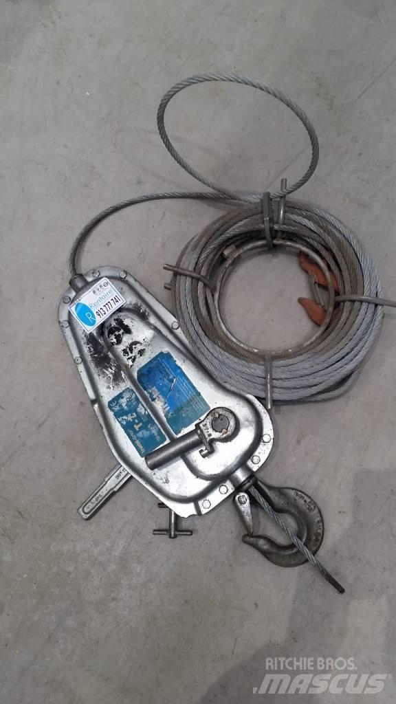  TIRFOR T-7 Sonstige Baumaschinen