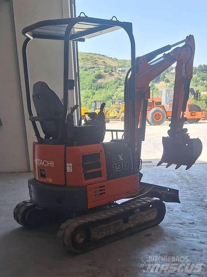 Hitachi ZX19U Minibagger < 7t