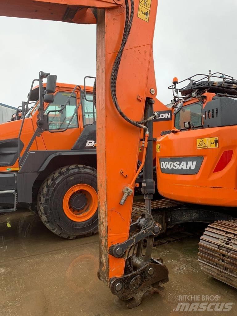 Doosan DX 140 LCR-3 Raupenbagger