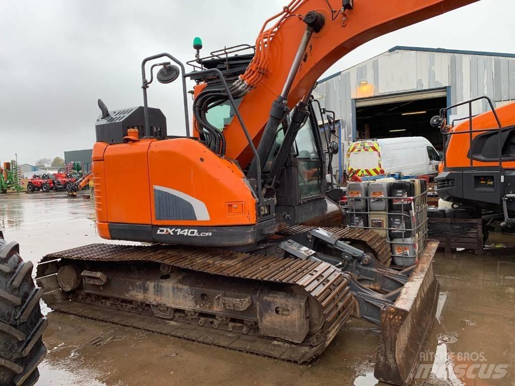 Doosan DX 140 LCR-3 Raupenbagger