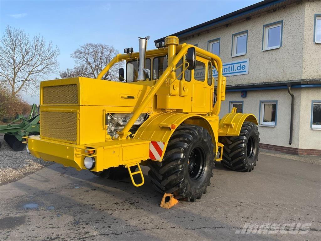 Kirovets K700A V8 Traktoren