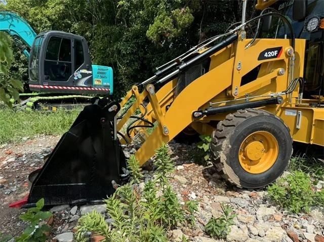CAT 420 F Baggerlader