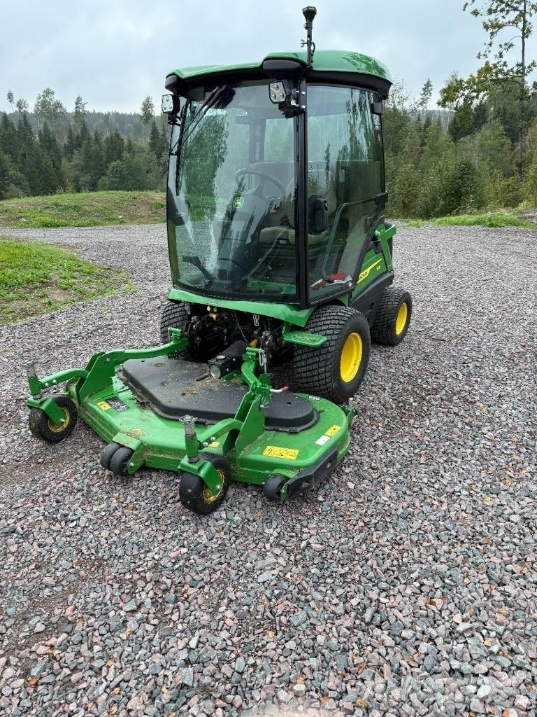 John Deere 1585 Reitermäher