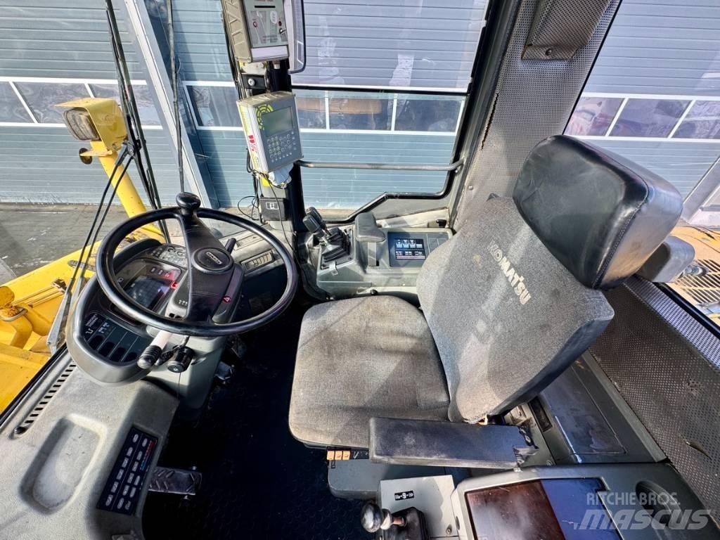 Komatsu WA 470-3H Radlader