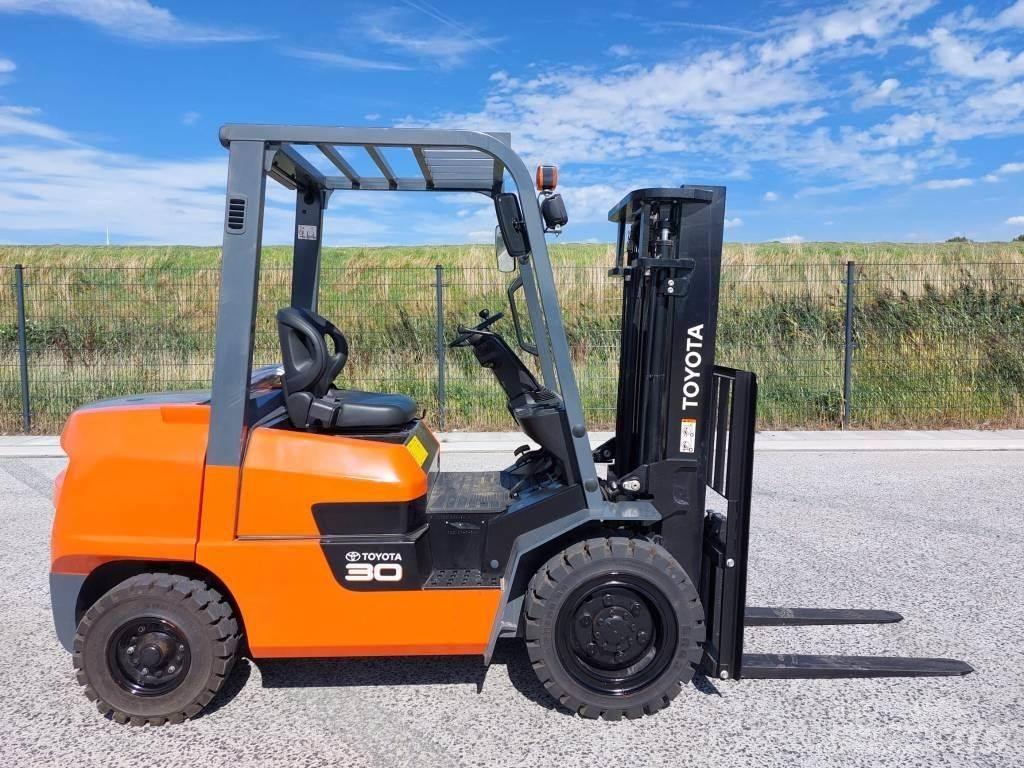 Toyota FDZN30 Dieselstapler