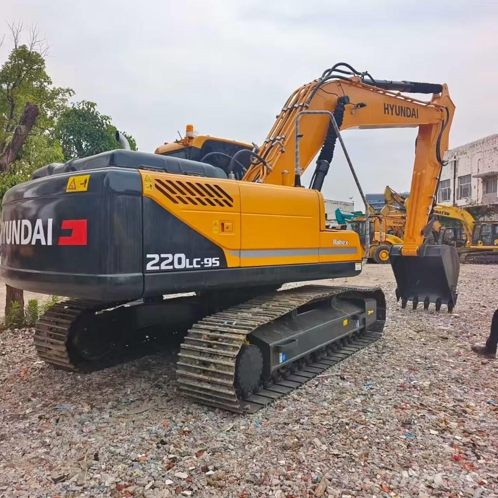 Hyundai 220 LC-9S Raupenbagger