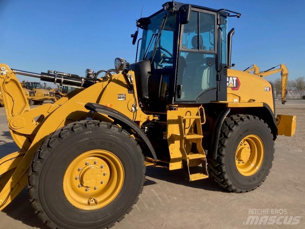 CAT 910 Radlader