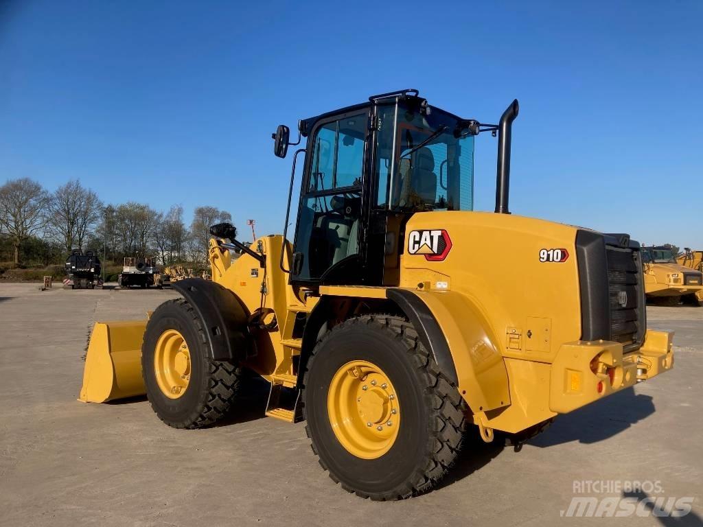 CAT 910 Radlader