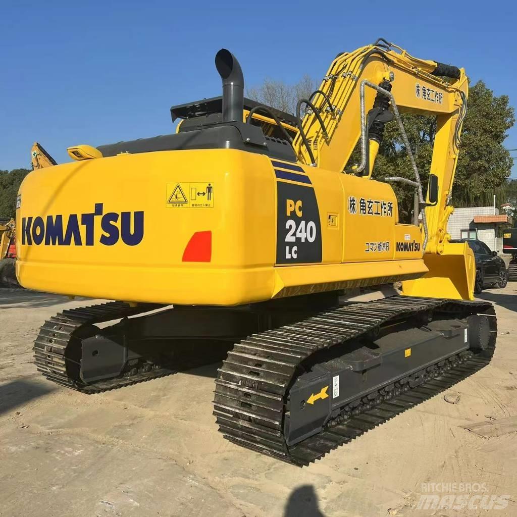 Komatsu PC240LC-8 Minibagger < 7t