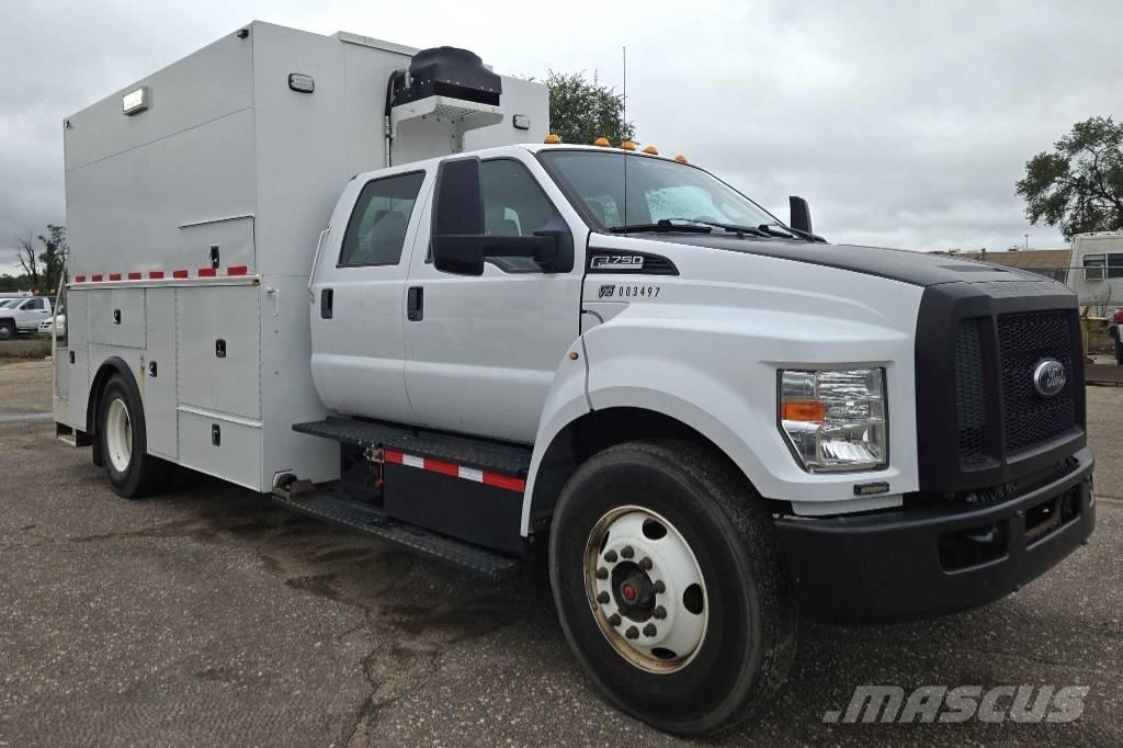 Ford F 750 SD Pickup/Pritschenwagen