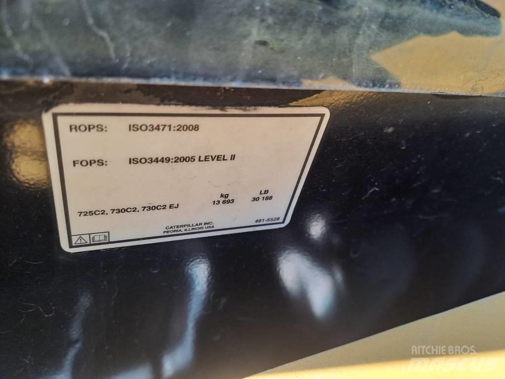 CAT 725C2 Dumper - Knickgelenk
