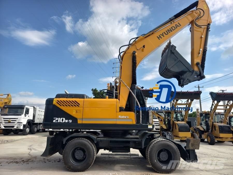 Hyundai 210W-9 Mobilbagger