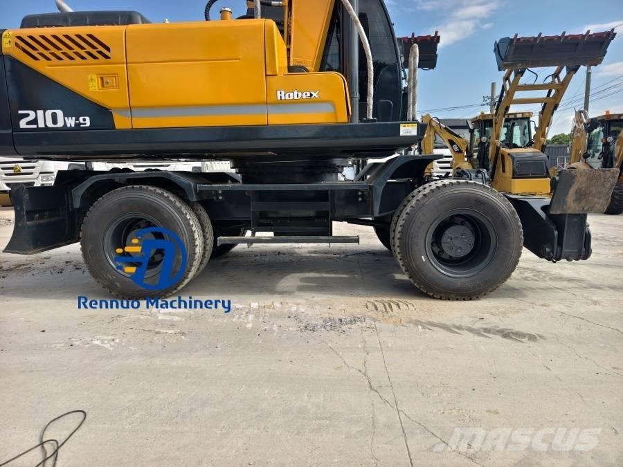 Hyundai 210W-9 Mobilbagger
