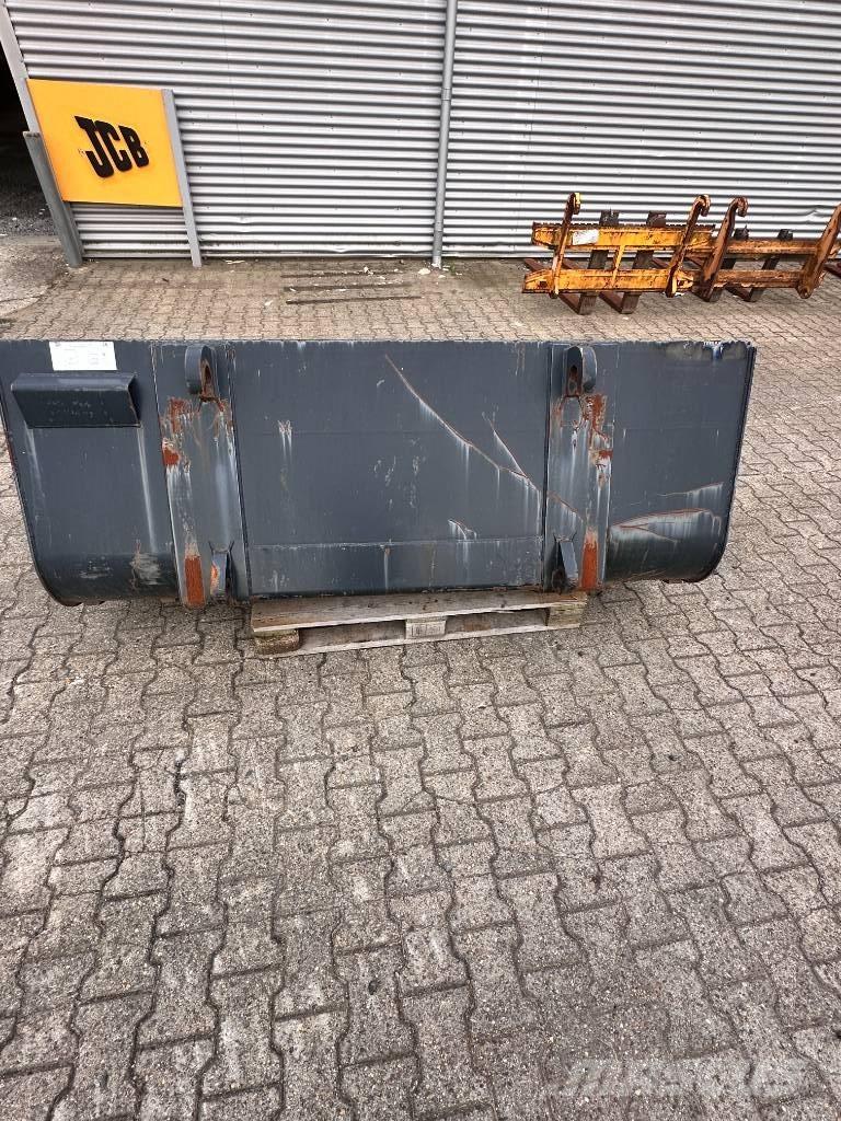 JCB Læsseskovl - 226cm Schaufeln